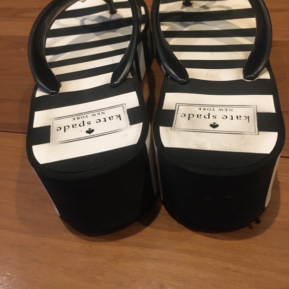 Sandals - Picture 5 of 6